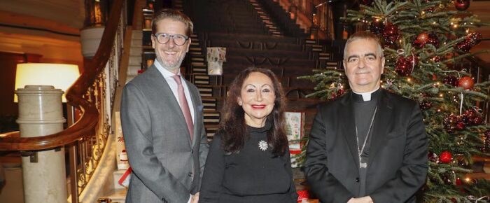 Ambassadors Club sammelte Weihnachtsgeschenke für Kinder im SANA-Klinikum Berlin-Lichtenberg